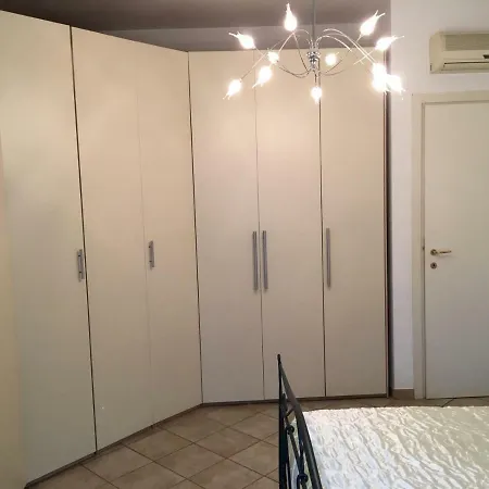 Bilocale Via Curzi Centralissimo Apartment *